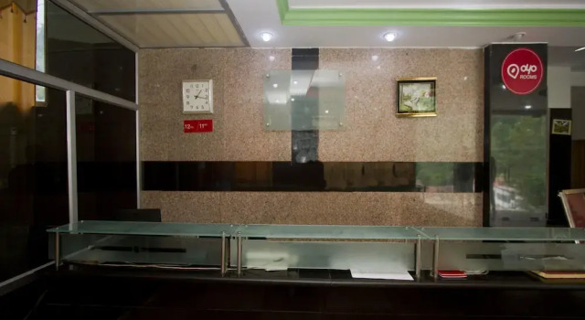 OYO 1414 Hotel Kalinga Grand, Забронировать Отель Отели Манали с парковкой, Парковка