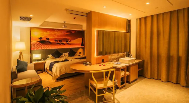 Люкс Deluxe Lanmei Boutique Hotel Xinyuan Branch Lanzhou