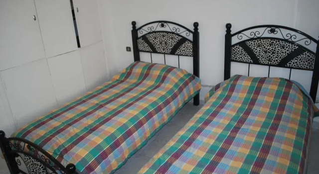 Maison CHW, Rezerwuj Dom wakacyjny Hotele w Tanger-Tetouan z parkingiem, Parking