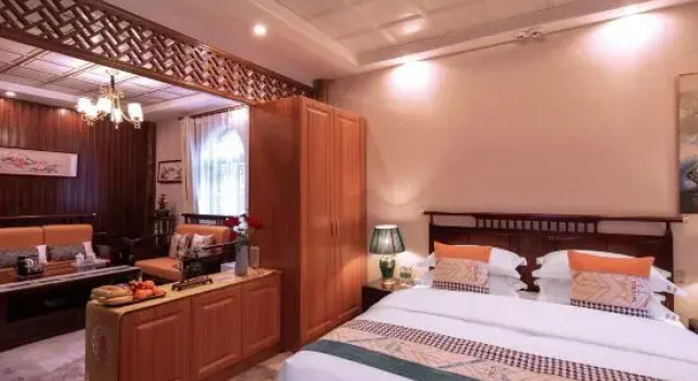 Люкс Deluxe Tengchong Heshun Home Inn
