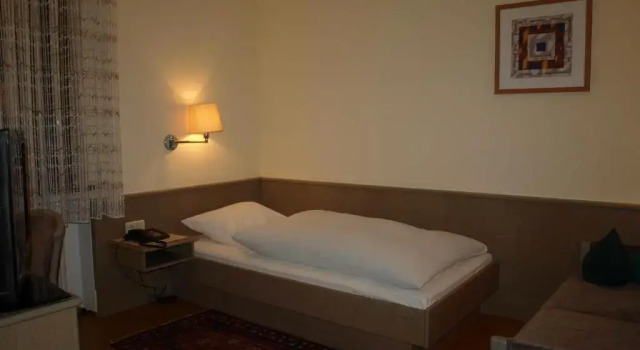 Номер Standard Hotel Astoria