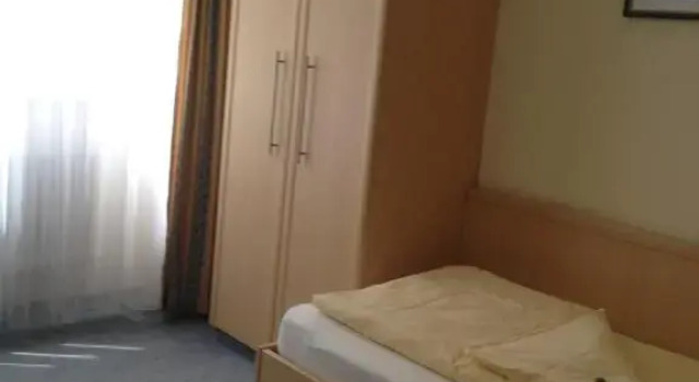 Номер Standard Hotel Vier Jahreszeiten