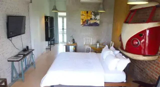Sawan Sumran, Varaa Hotelli Hotellit North-Eastern Thailand pysäköinnillä, Pysäköinti