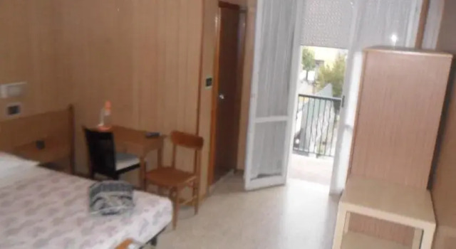 Hotel Giordano Spiaggia, Забронировать Отель Торре Педрера Римини