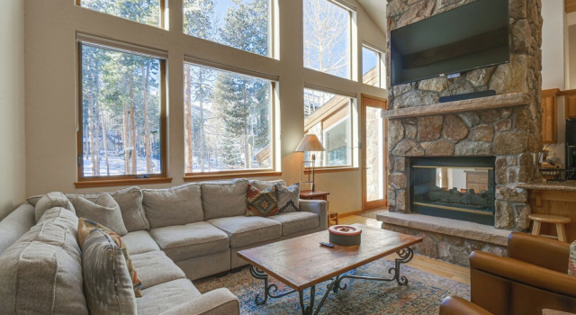 Коттедж Near Ski Access: Home w/ Hot Tub in Breck!