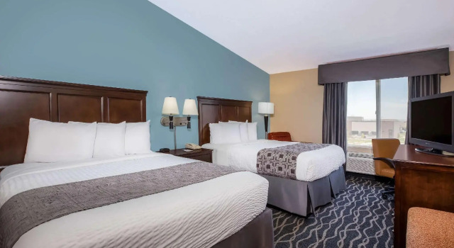 Четырёхместный номер Standard Baymont by Wyndham Tri-Cities/Kennewick WA