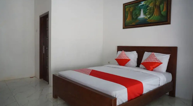 Standard room OYO Life 93185 Ayani Guest House