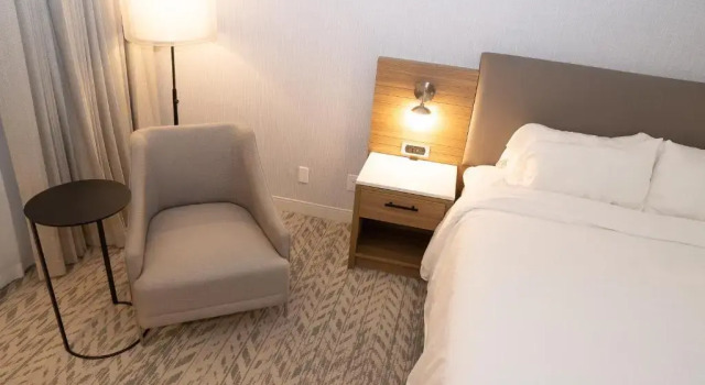 Двухместный номер Deluxe Delta Hotels by Marriott Toronto Markham