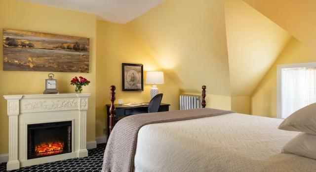 Люкс Deluxe с 2 комнатами Cornerstone Bed and Breakfast