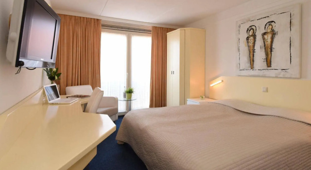 Hotel Nehalennia, Book Hotel Domburg 