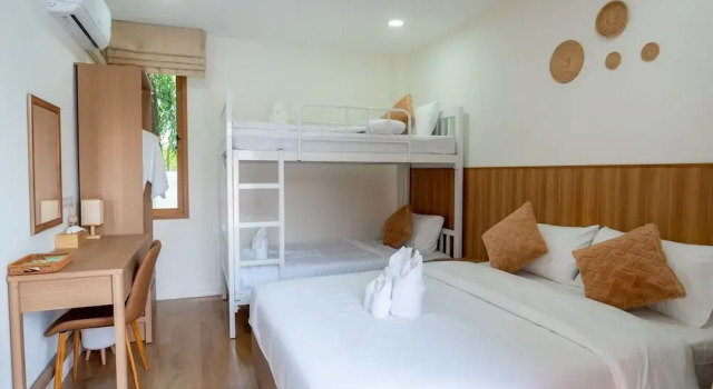 Ongsa Poolvilla Udonthani, Varaa Villa Hotellit North-Eastern Thailand pysäköinnillä, Pysäköinti