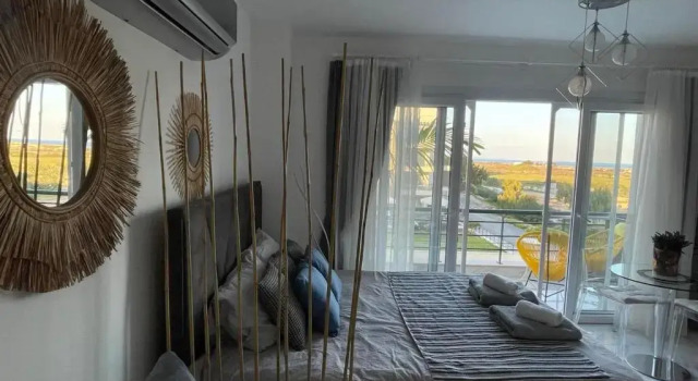 Relaxing Studio by the Sea