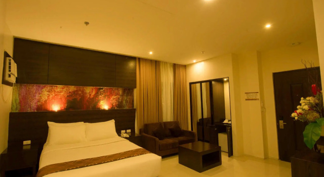 Полулюкс Infinity Suites