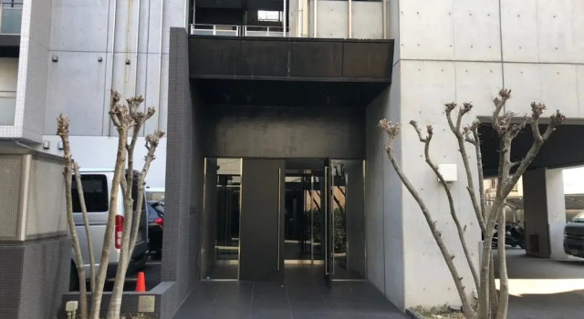 Hostel Fukuoka.com Canal City no.7, Забронировать Хостел Susakiuramachi префектура Фукуока, рядом с Daimaru Fukuoka Tenjin