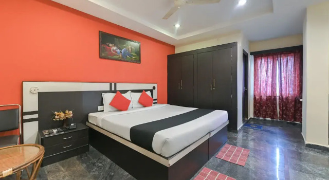 Hotel Royal Palms, 예약 호텔 Dundigal Telingana state