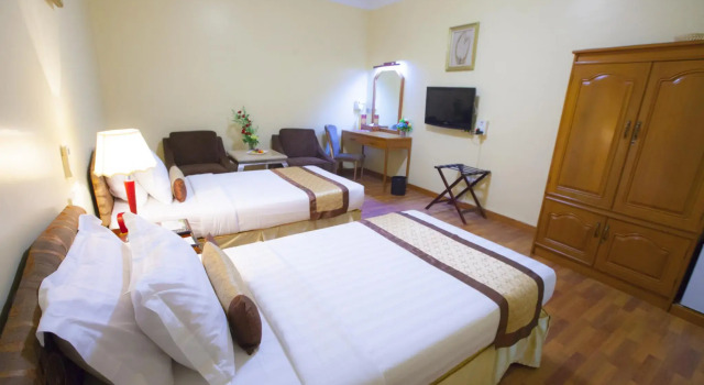 Номер Superior Grand Palace Hotel