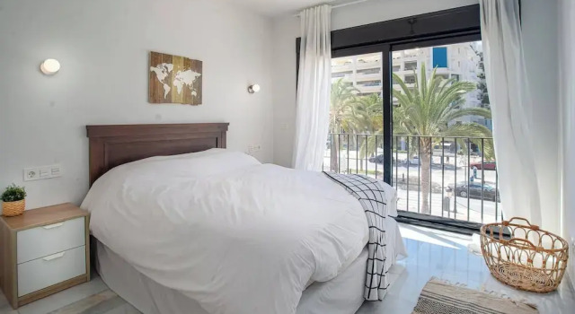 Beautiful 2 Bedrooms Apartment In Puerto Banus, Забронировать Апартаменты/квартира Отели Марбелья с парковкой, рядом с Casino Marbella, Парковка