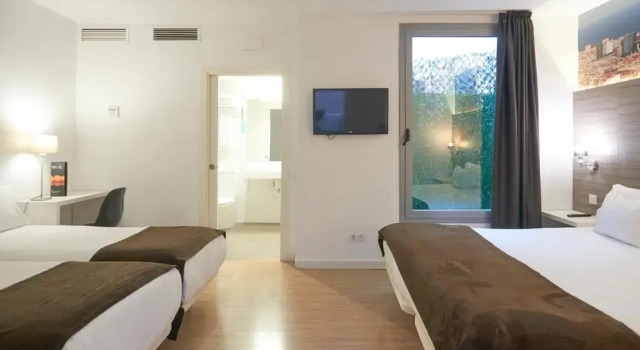 Семейный номер Deluxe Hotel BESTPRICE Diagonal