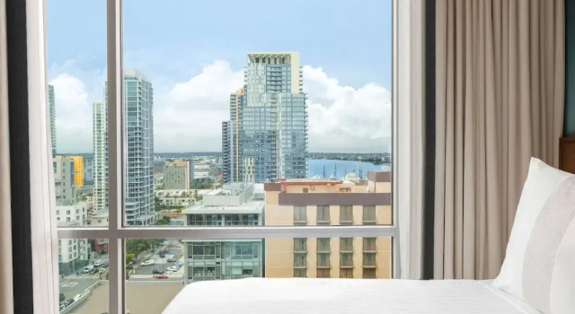 Двухместный полулюкс Accessible Carte Hotel San Diego Downtown, Curio Collection By Hilton