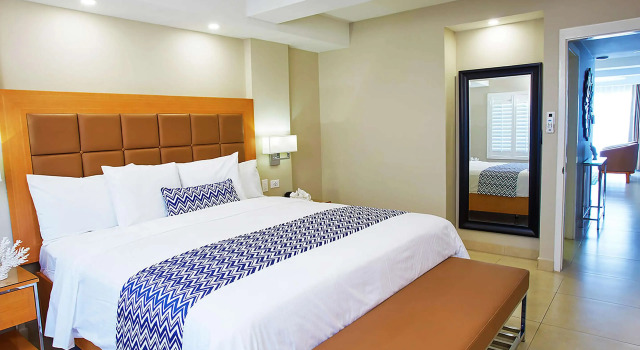 Люкс c 1 комнатой Divi Dutch Village Beach Resort