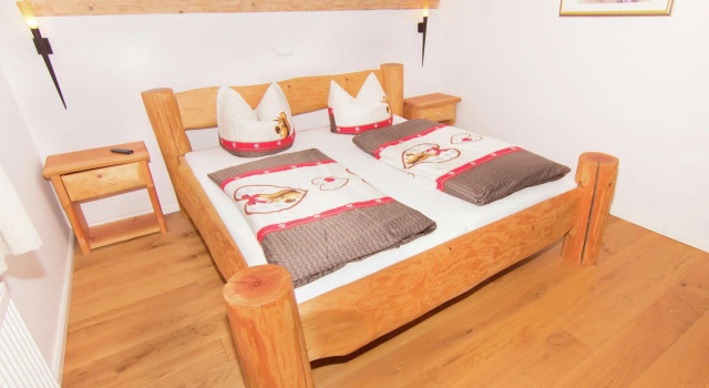 Unique Holiday Home in Ruhpolding With Sauna, Varaa Hotelli Hotellit Baijeri pysäköinnillä, Pysäköinti