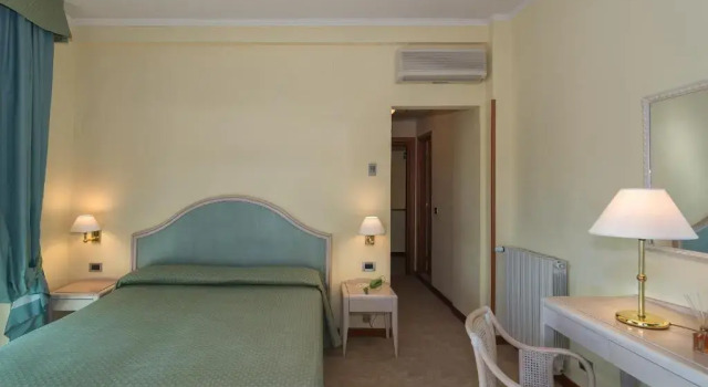 Двухместный номер Standard с балконом и с видом на море Hotel Siesta