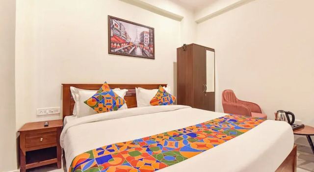Номер Deluxe Fabhotel Yuvraj Inn