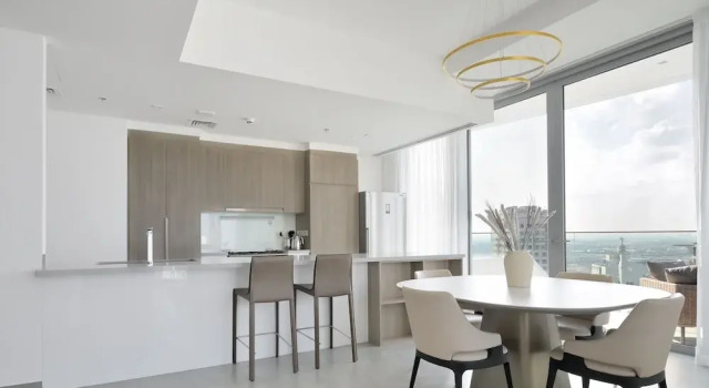 KOHH - 2BR in Stella Maris Tower, Забронировать Апартаменты/квартира Отели Эмирата Дубая с парковкой, Парковка