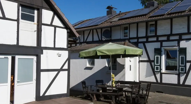 Spacious Holiday Home in Windeck with Garden, Забронировать Дом для отпуска Виндек 