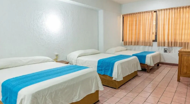 Трёхместный номер Superior с балконом Hotel El Mirador