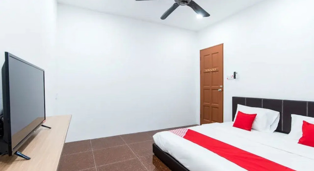 Weng Bee Guest House by OYO Rooms, Prenota Affittacamere Kota Kinabalu Sabah