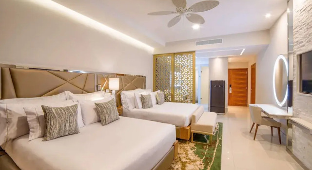 Четырёхместный люкс с 2 комнатами с видом на океан Garza Blanca Resort & Spa Los Cabos