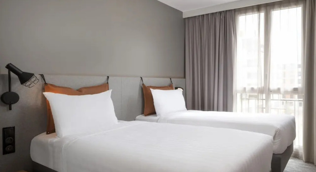 Двухместный номер Standard Moxy Paris Clamart