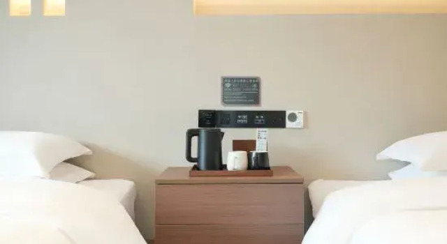 Люкс с видом на реку Cloud Hidden Retreat Boutique Riverside Inn (Fenghuang Ancient Town Tuojiang Branch)