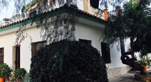 House With 7 Bedrooms in Tortosa, With Wonderful Mountain View, Privat, Забронировать Отель Отели Тортоса с парковкой, Парковка