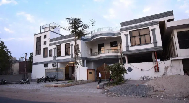 Hotel S B Excellency, Rezerwuj Hotel Hotele w Rajasthan z parkingiem, Parking