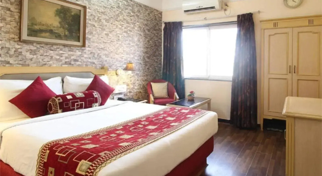 Sovereign, Rezervovat Hotel Hotely v Gujarat s parkováním, Parkování