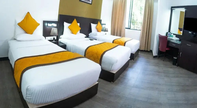 Hotel The Black Stone, Забронировать Отель Корамангала Бангалор, рядом с Торговый центр The Forum