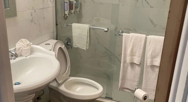 Номер Standard Rolling Pines Golf & Banquet Facility