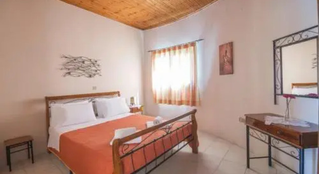 Razos Windmill, Rezervovat Hotel Ithaka Ithaka