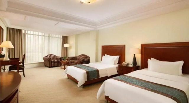 Jinling Tianming Grand Hotel Changshu, Забронировать Отель Отели Сучжоу с бассейном, Бассейн