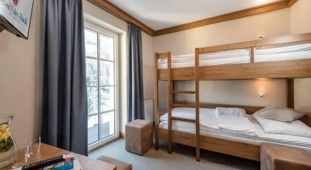 Четырёхместный номер Standard Hotel Eden Rock