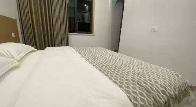 Люкс Deluxe Lianyungang Yujian Homestay