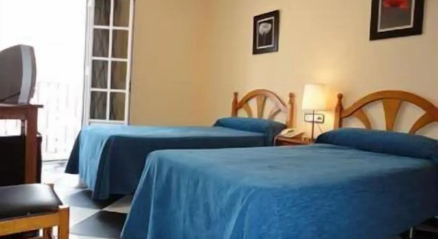 Двухместный номер Standard с балконом Hotel Oasis