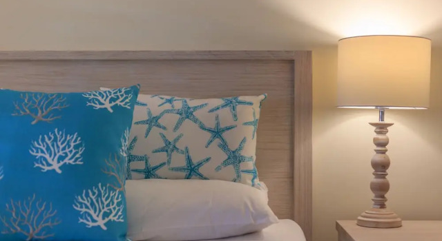 Апартаменты Standard c 1 комнатой с балконом Macrossan House Boutique Holiday Apartments