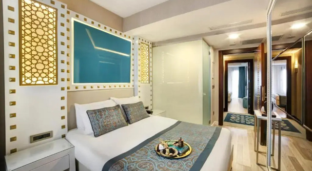 Семейный люкс Luxury с 3 комнатами Great Fortune Hotel & Spa