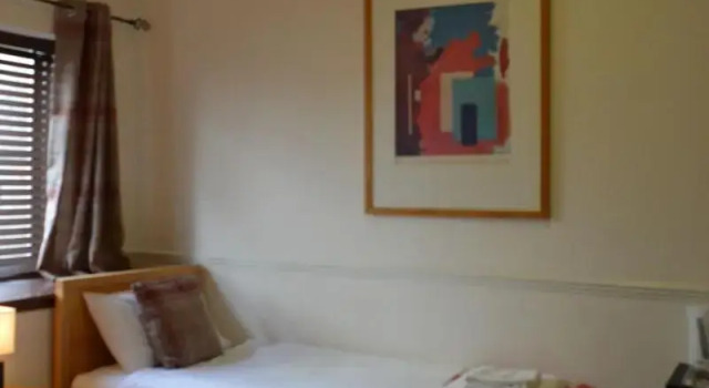 Airlie Arms Hotel, Забронировать Отель Кирримуир Ангус