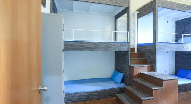 Кровать в общем номере (женский номер) SPOT ON 90236 Zigzag Travellers Home - Hostel