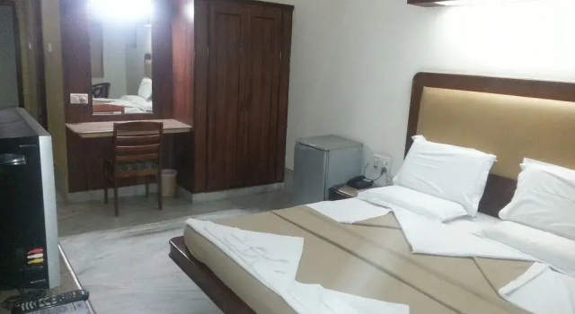 Hotel Rajmata Pvt Ltd., Rezerwuj Hotel Hajdarabad 