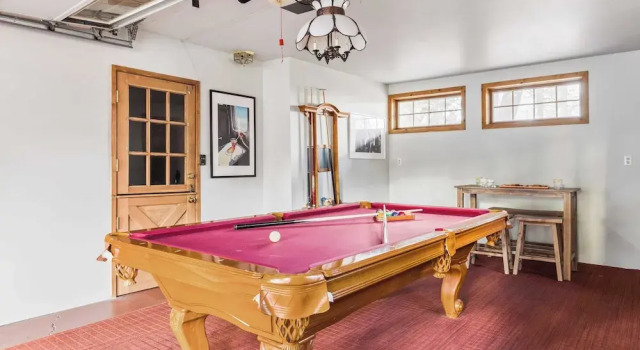 Sleeps 23 2 Homes, Lakefront, Private Dock, Hot Tub, Game Room, Swingset, View, Rezerwuj Hotel Big Bear Lake Stany Zjednoczone